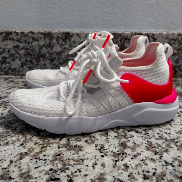 Fabletics Shoes - Fabletics Tennis Shoes (new)